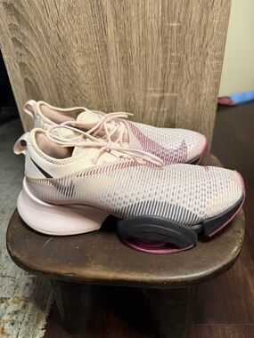 Nike Women's Air Zoom SuperRep